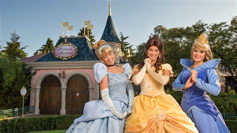 disneyland paris personnage princesse|Où voir et rencontrer des Princesses à Disneyland Paris